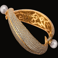 Diamond Kada Pearl Bangle