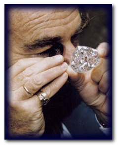 Gobi Tolkowsky examining Centenary Diamond