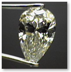 Pear Shaped Diamond Bow-Tie Effect