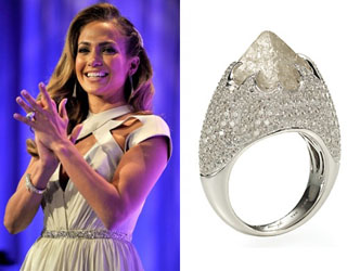 Rough Diamond Engagement Ring of Jennifer Lopez